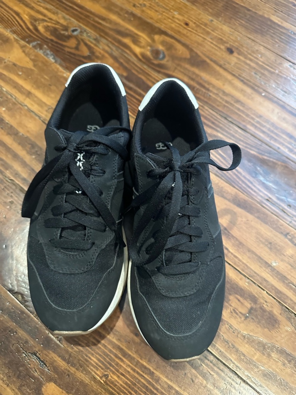 UGG Black & White Women's Retrainer Lace-Up Sneakers - Picture 2 of 4